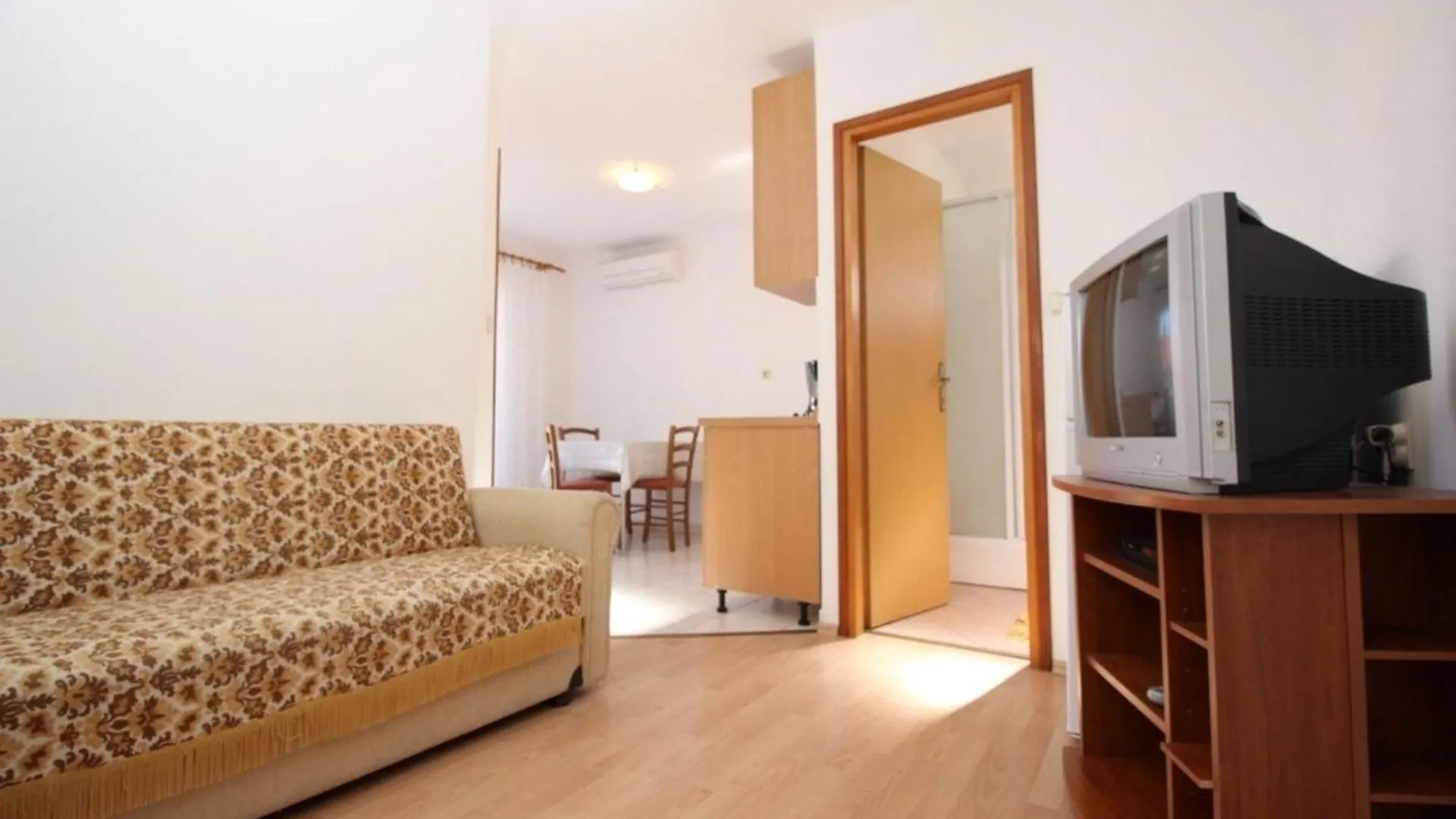 Appartement In Baska Mit Eigenem Balkon - B59549
